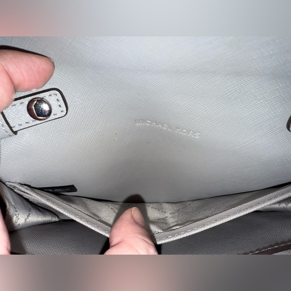 Michael Kors Wallet on Chain Crossbody — Saffiano Leather Gray WOC Bag - Picture 8 of 16